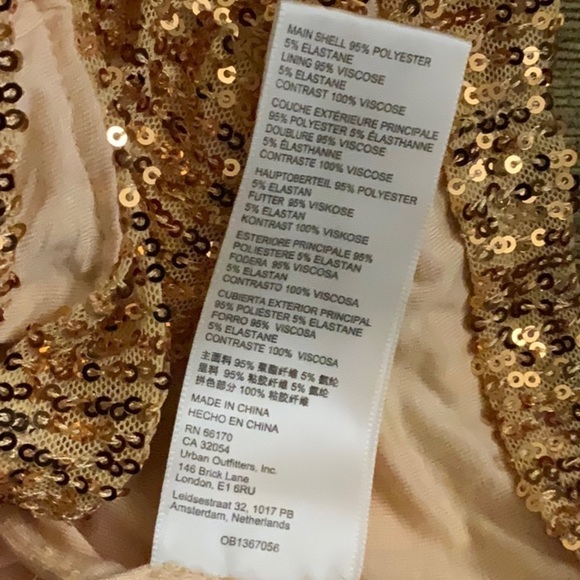 Free People ta da gold sequined top. Size L - Picture 7 of 7